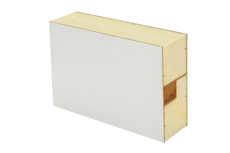 70 mm matte CFRT-Vorsatzschale aus PU-Schaum-Sandwichplatten (3)